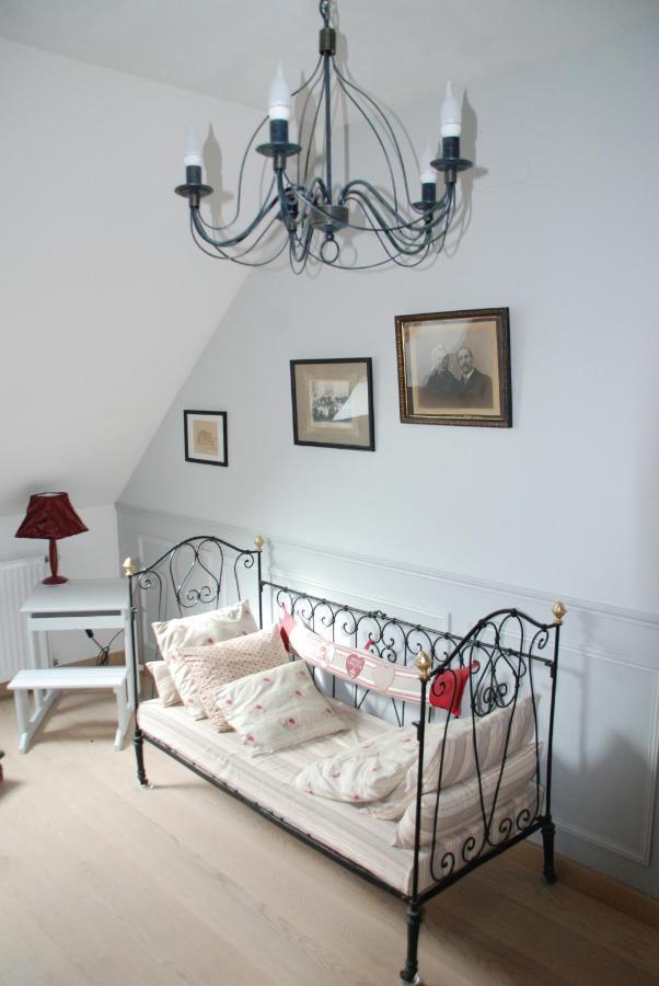 Chambre D'Hotes "Les Paturelles" Fougeres-sur-Bievre Exteriér fotografie
