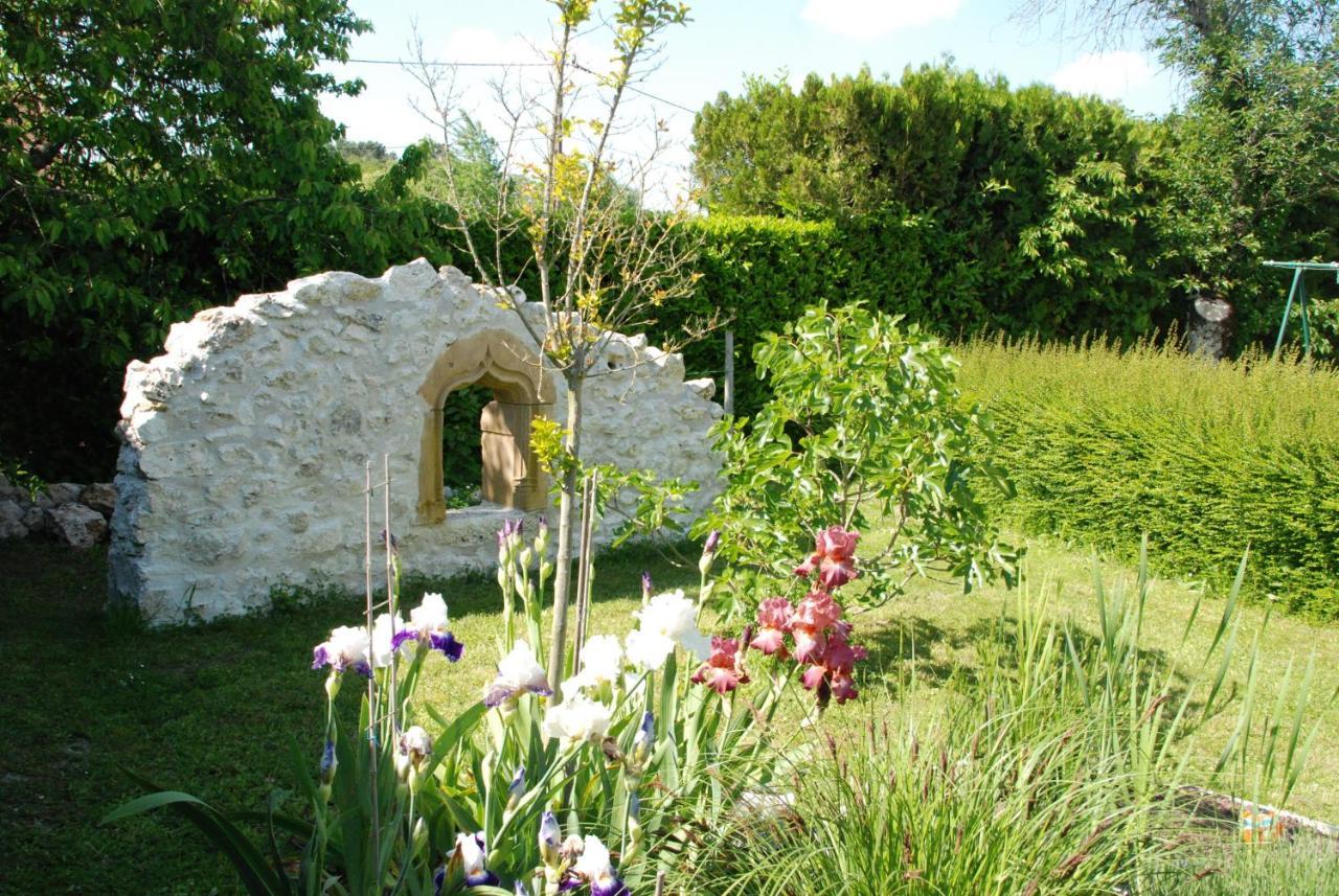 Chambre D'Hotes "Les Paturelles" Fougeres-sur-Bievre Exteriér fotografie